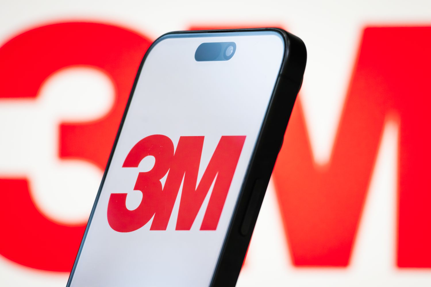 3M Stock Surges Amid Strong Profit and Sales Performance