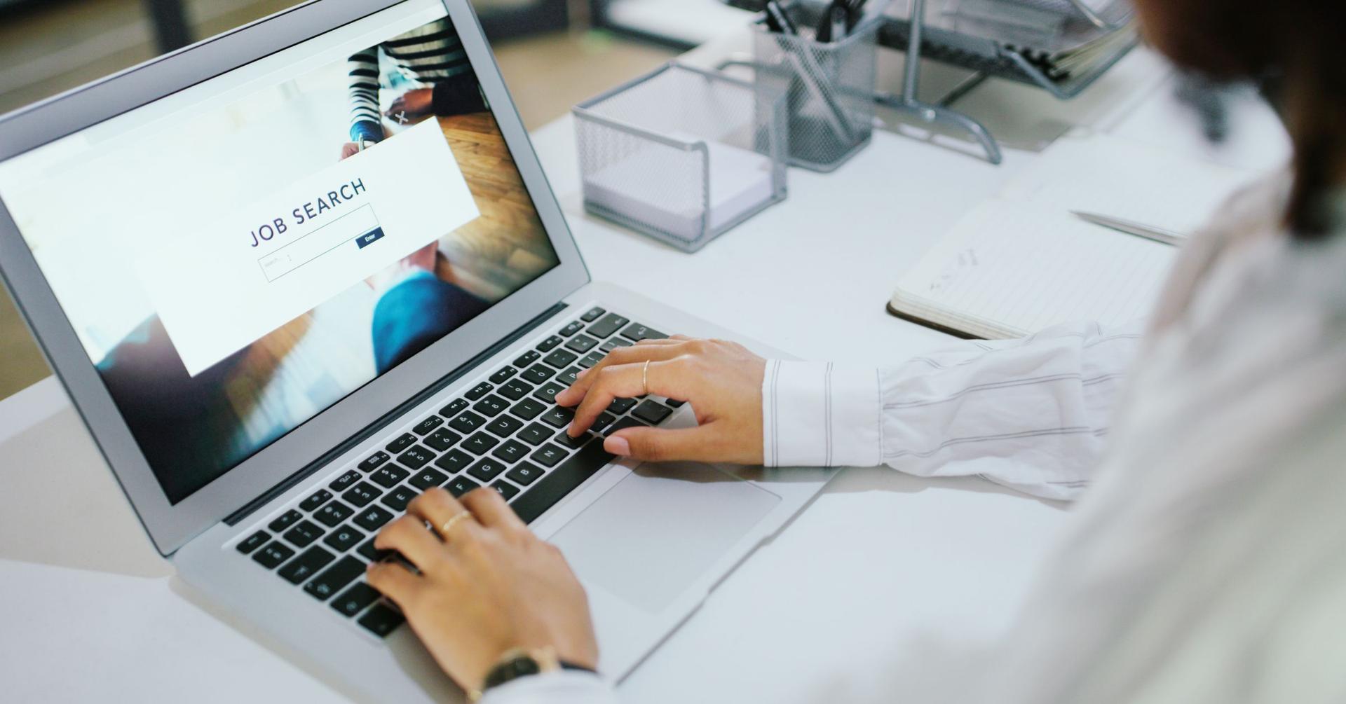 The Digital Evolution of Recruitment: Navigating Modern Hiring Trends