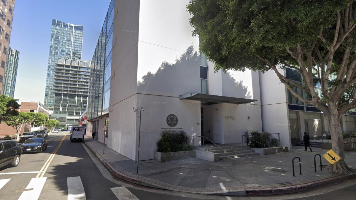 California State Bar Integrates AI in Exam Creation: A Controversial Innovation