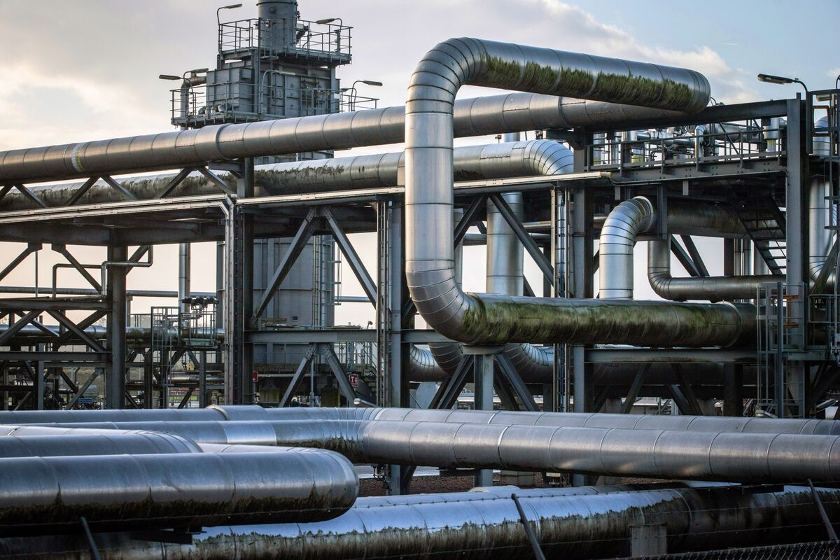 EU Targets Spot Market to Expedite Russian Gas Phase-Out