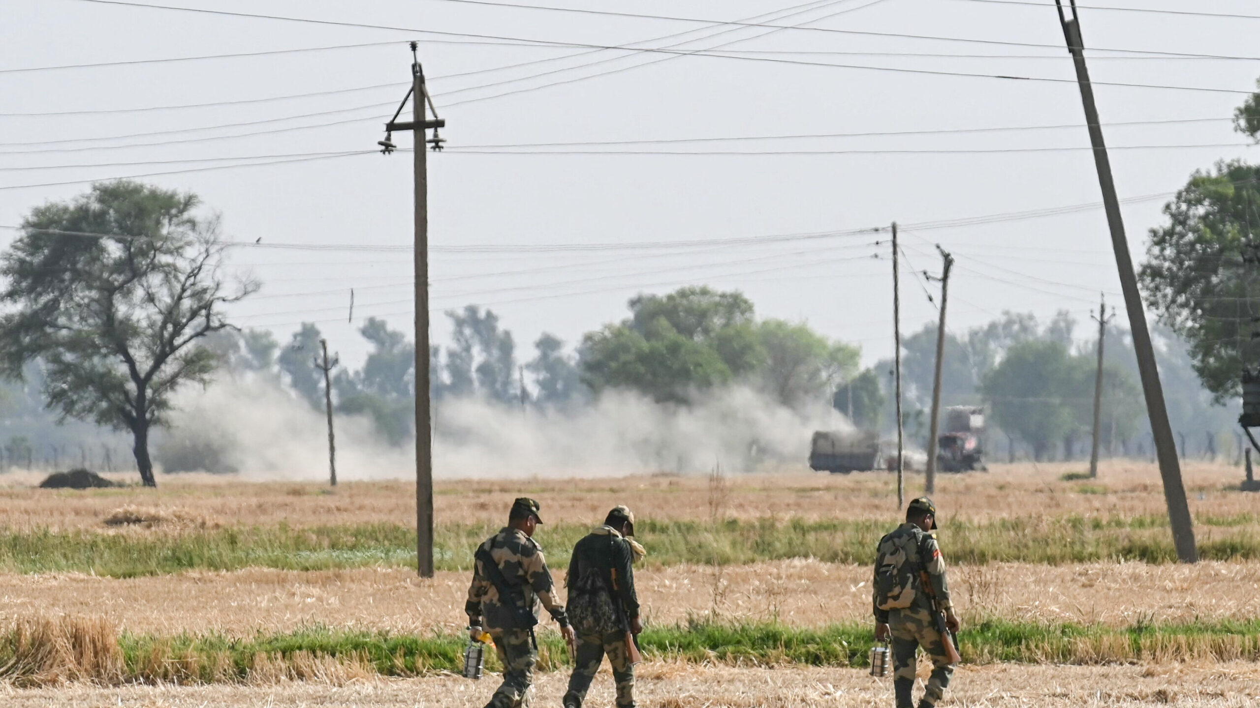 Tensions Escalate: Explosions in Pakistani Kashmir Post India’s Retaliation Vow