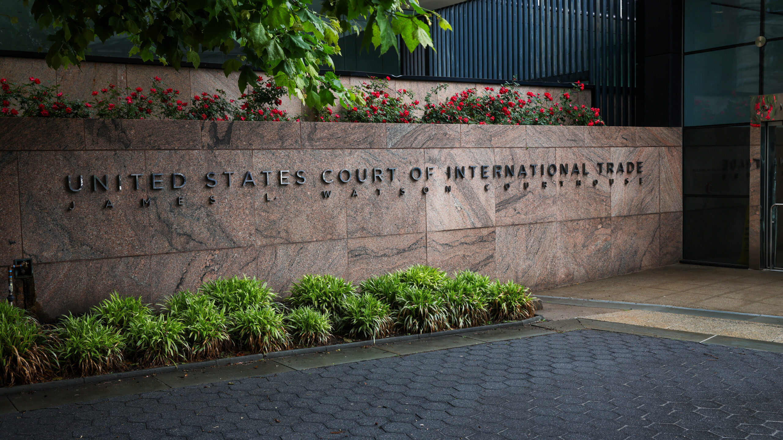 Escalating Tensions: Trump’s Officials Lash Out at Judges Over Tariffs Ruling