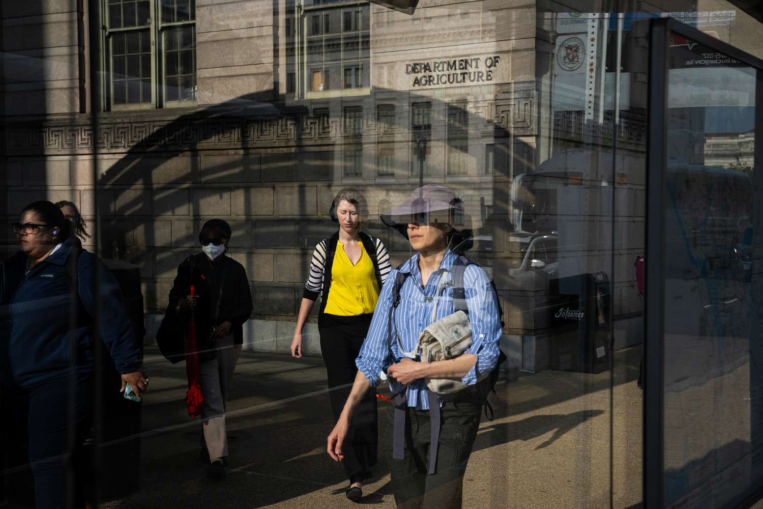 April Job Market Exceeds Expectations: A Closer Look