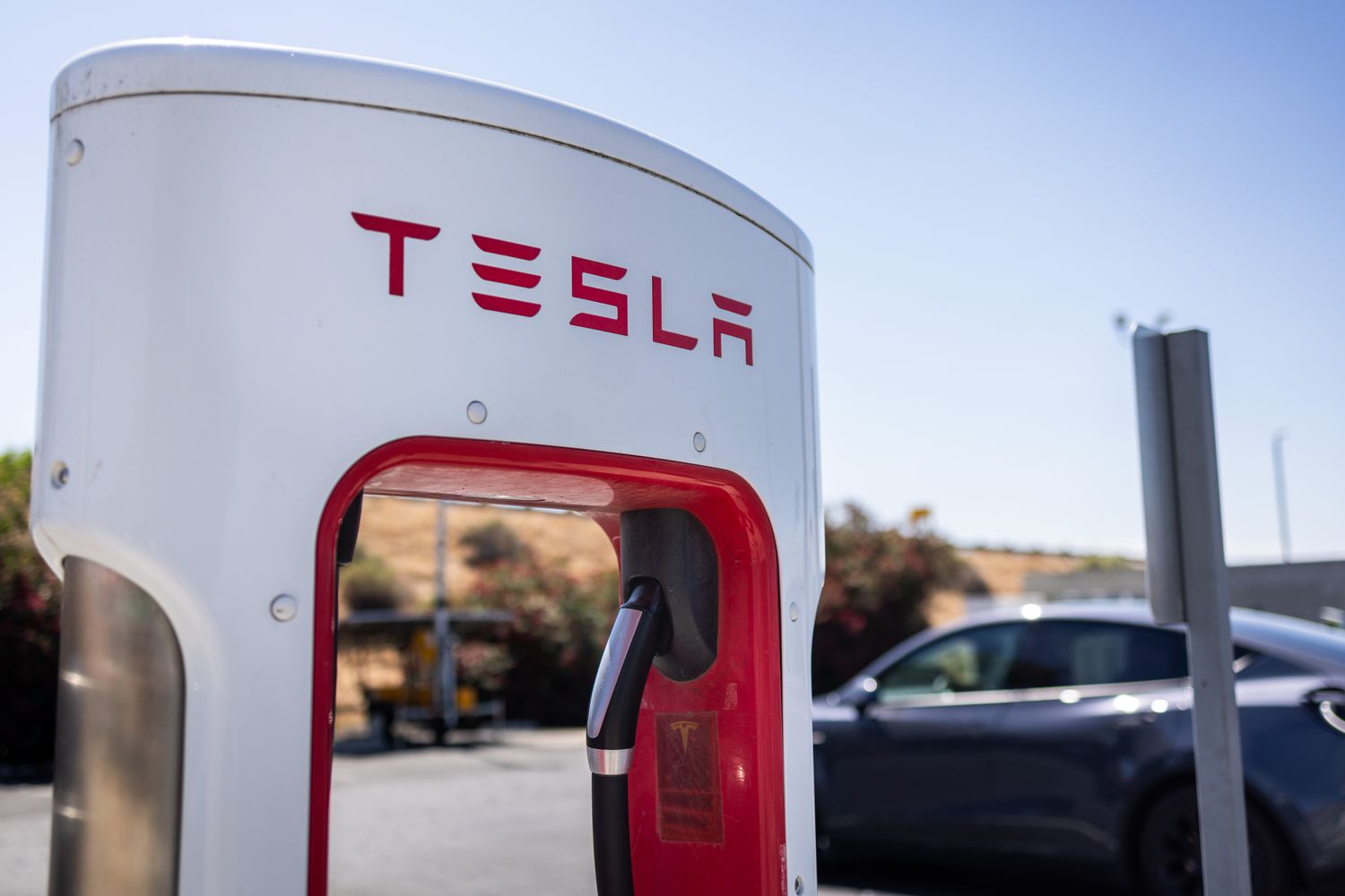 Impact of US Credit Downgrade on Tesla Stock and Market Performance