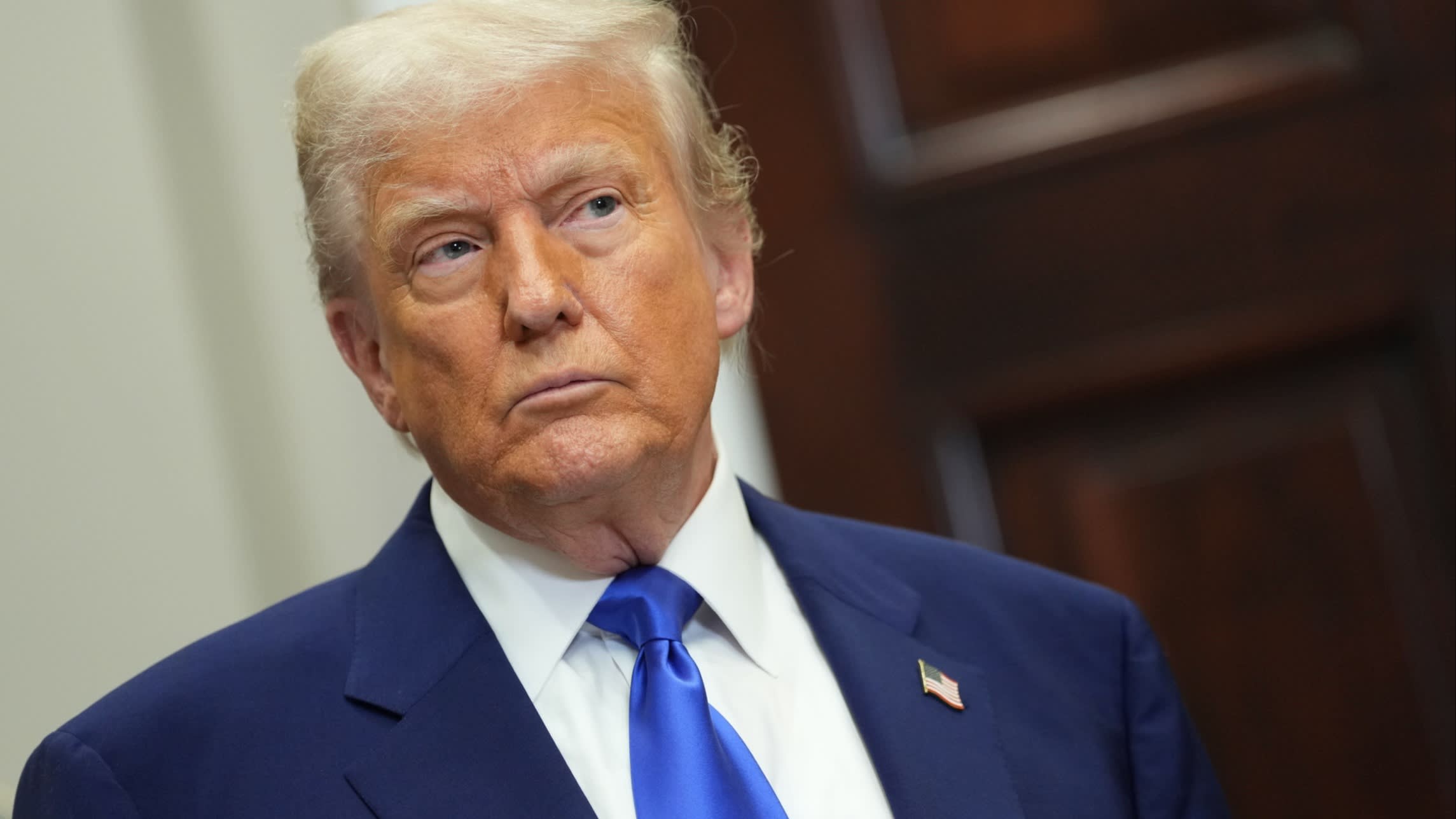 Crypto Traders’ Big Wins: From Dinner with Trump to Major Profits