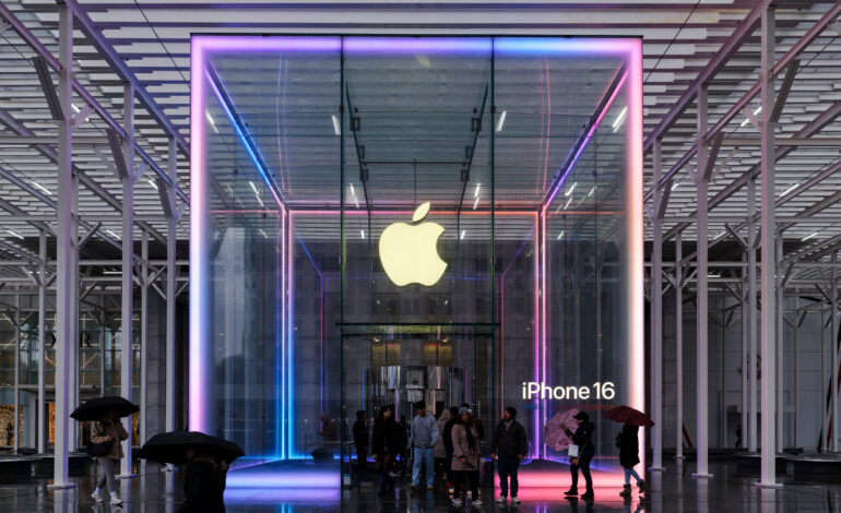 Apple Reports $24.78 Billion Profit, Surpassing Wall Street Projections