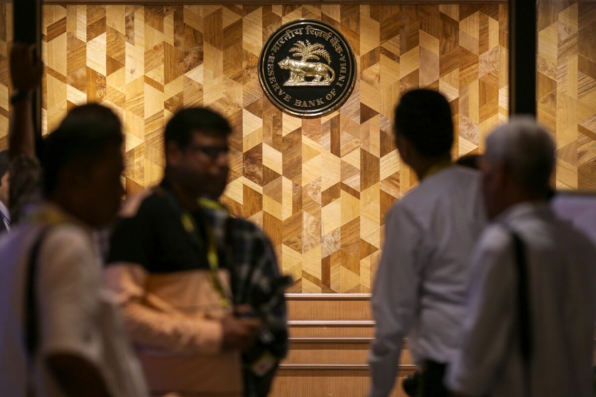 RBI Panel Advocates for Longer Bond Trading Hours for Foreign Investors
