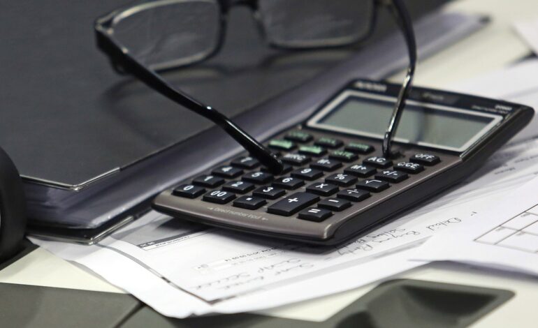 Futures Interest Rates Rise Anticipating US Payroll and Global Adjustments