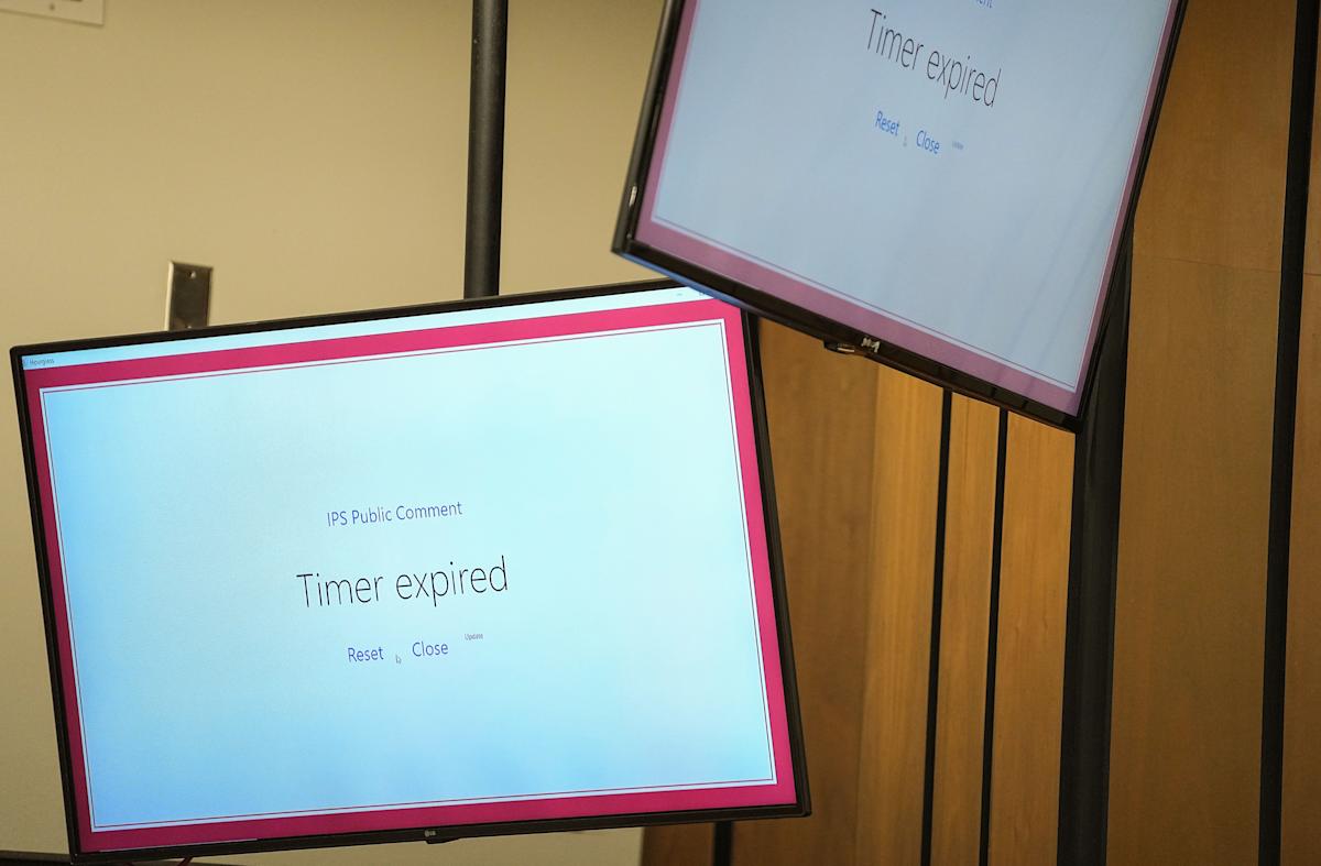 Indianapolis Schools Urged to Slow Down AI Policy Adoption