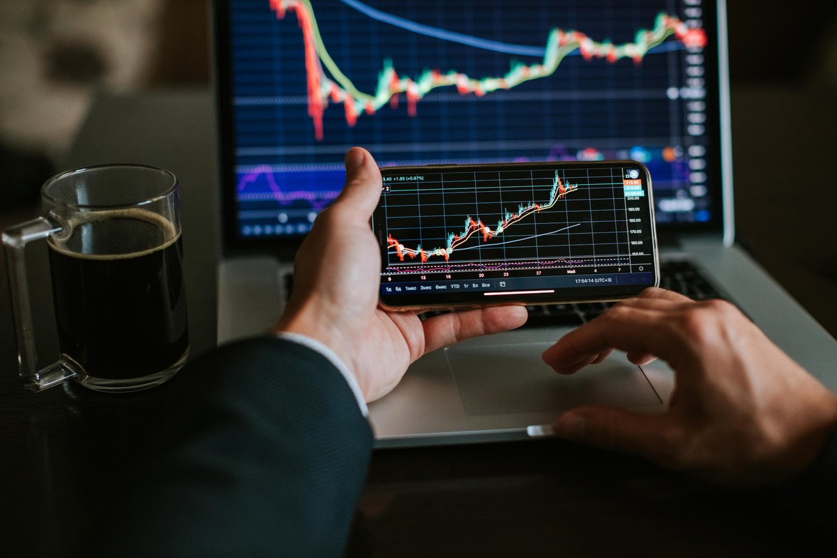 Foreign Investment Boosts Brazilian Market with 1.1 Billion BRL Influx