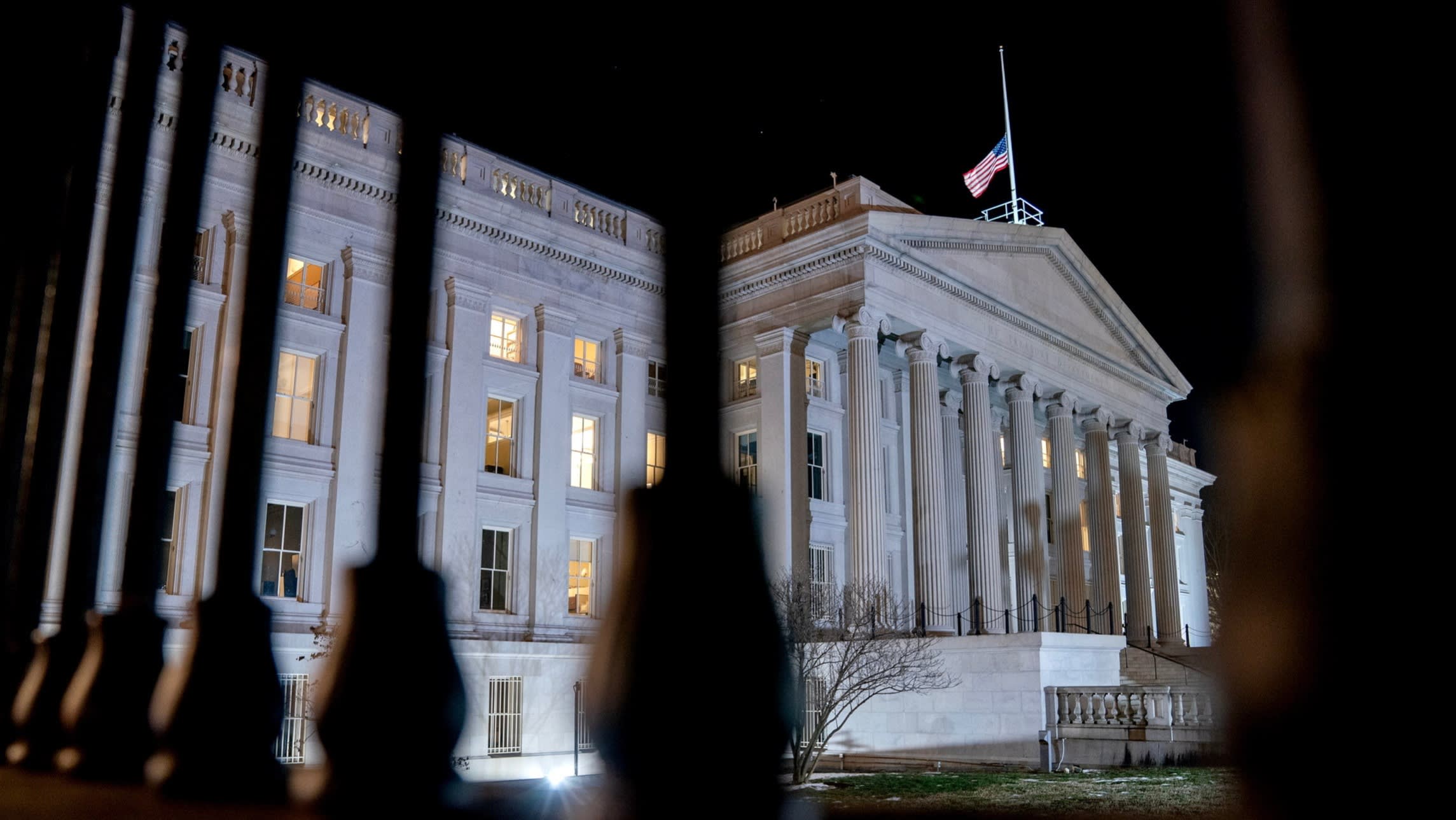 UK Surpasses China as Second-Largest Holder of US Treasuries