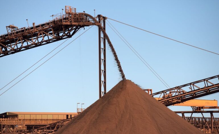 Australia Revises Commodity Export Outlook Amid Rising Gold Prices