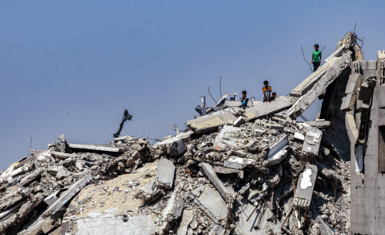 Trump Faces Gaza Hunger Crisis: A Foreign Policy Challenge