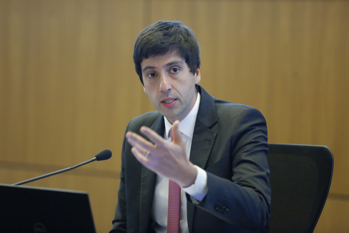 Understanding the Efficacy and Power of Monetary Policy: Insights from Guillen