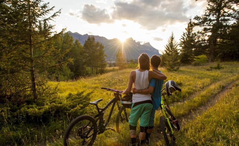 The Optimal Age to Start Saving for Retirement: Insights and Expert Advice