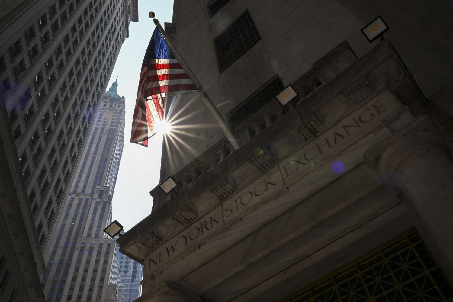 Stock Market Update: Dow Jones Mixed as Investors Anticipate Inflation Data