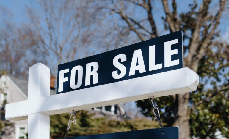 Understanding the Step-Up Tax Basis for Unmarried Homeowners