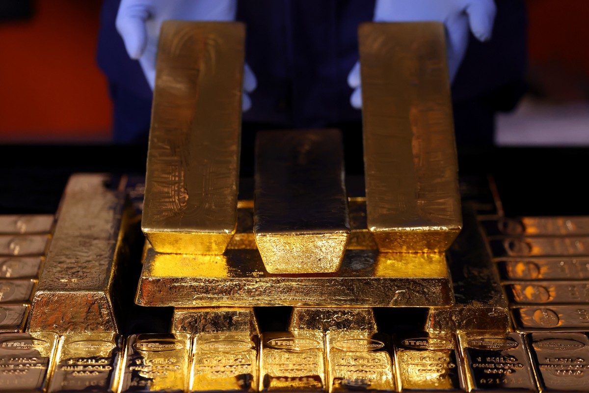 Gold Prices Surge to New Records Amid End-Year Rally’s Growing Momentum