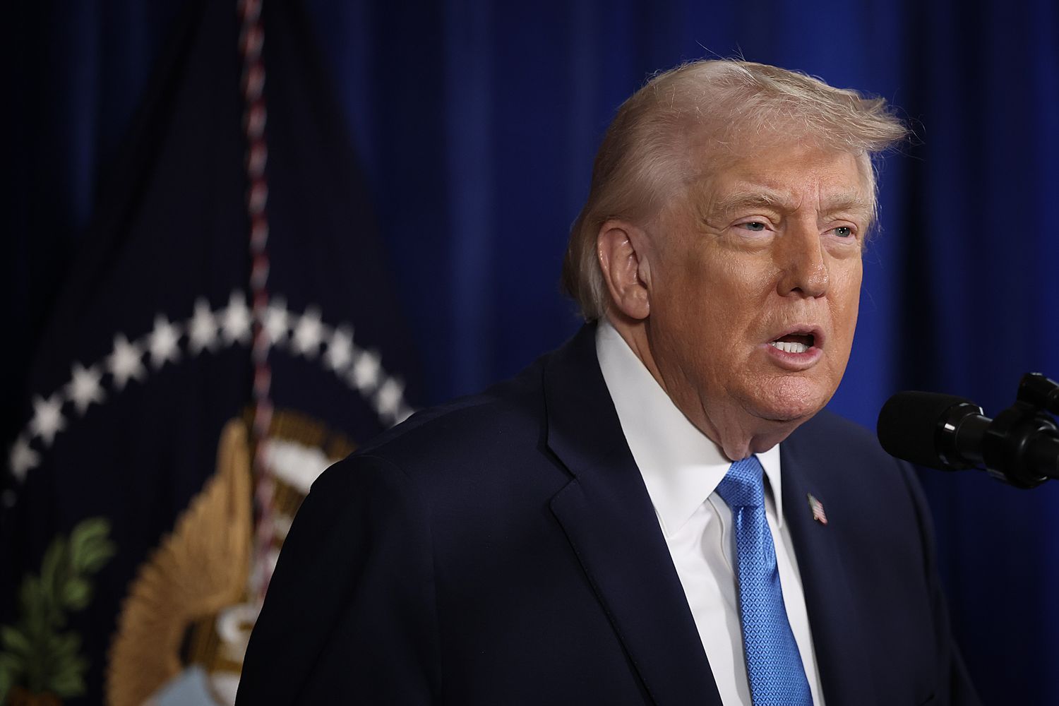 Chevron and Oil Stocks Surge Following Trump’s Promise to Revive Venezuelan Oil Sector