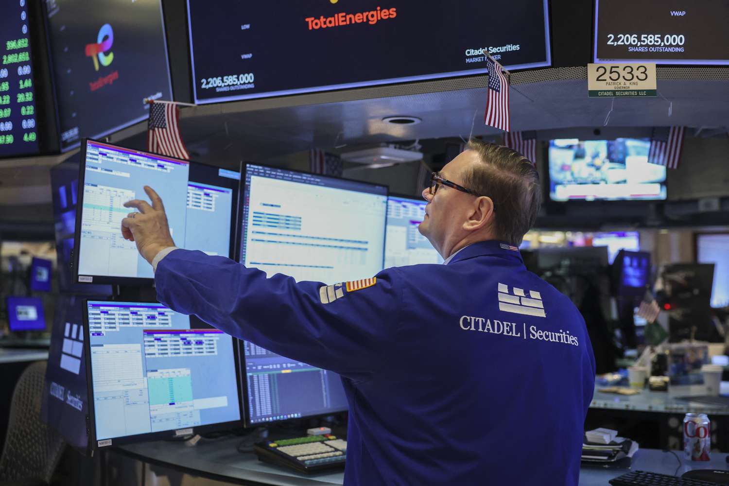 5 Key Insights Before the Stock Market Opens on January 13, 2026