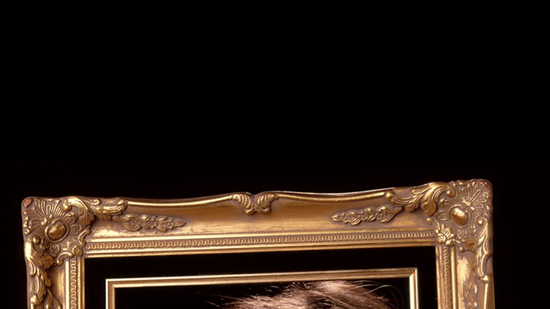 Remembering Catherine O’Hara: A Life Celebrated Through Photographs