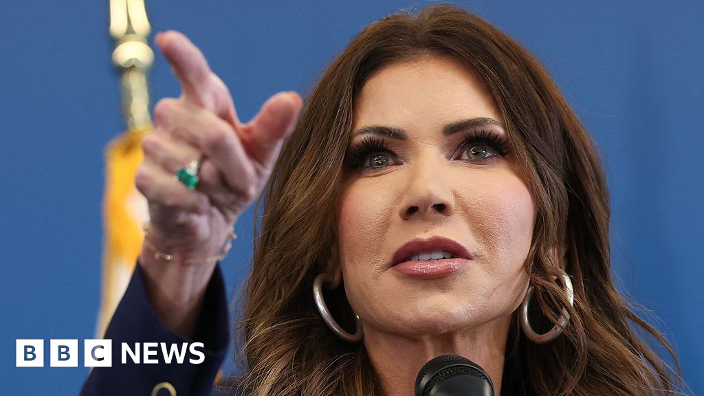 Increased Federal Presence in Minnesota Following Shooting: Implications and Reactions