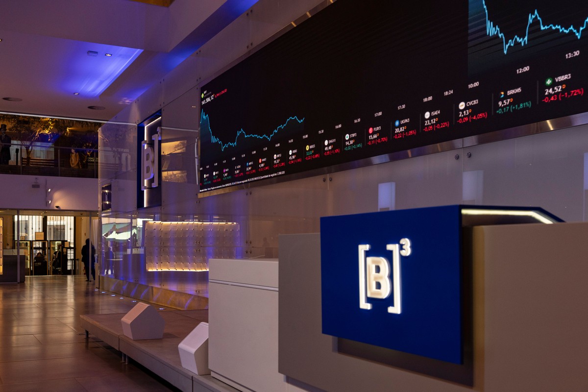 Ibovespa Falls as Investors Eye US Inflation Data