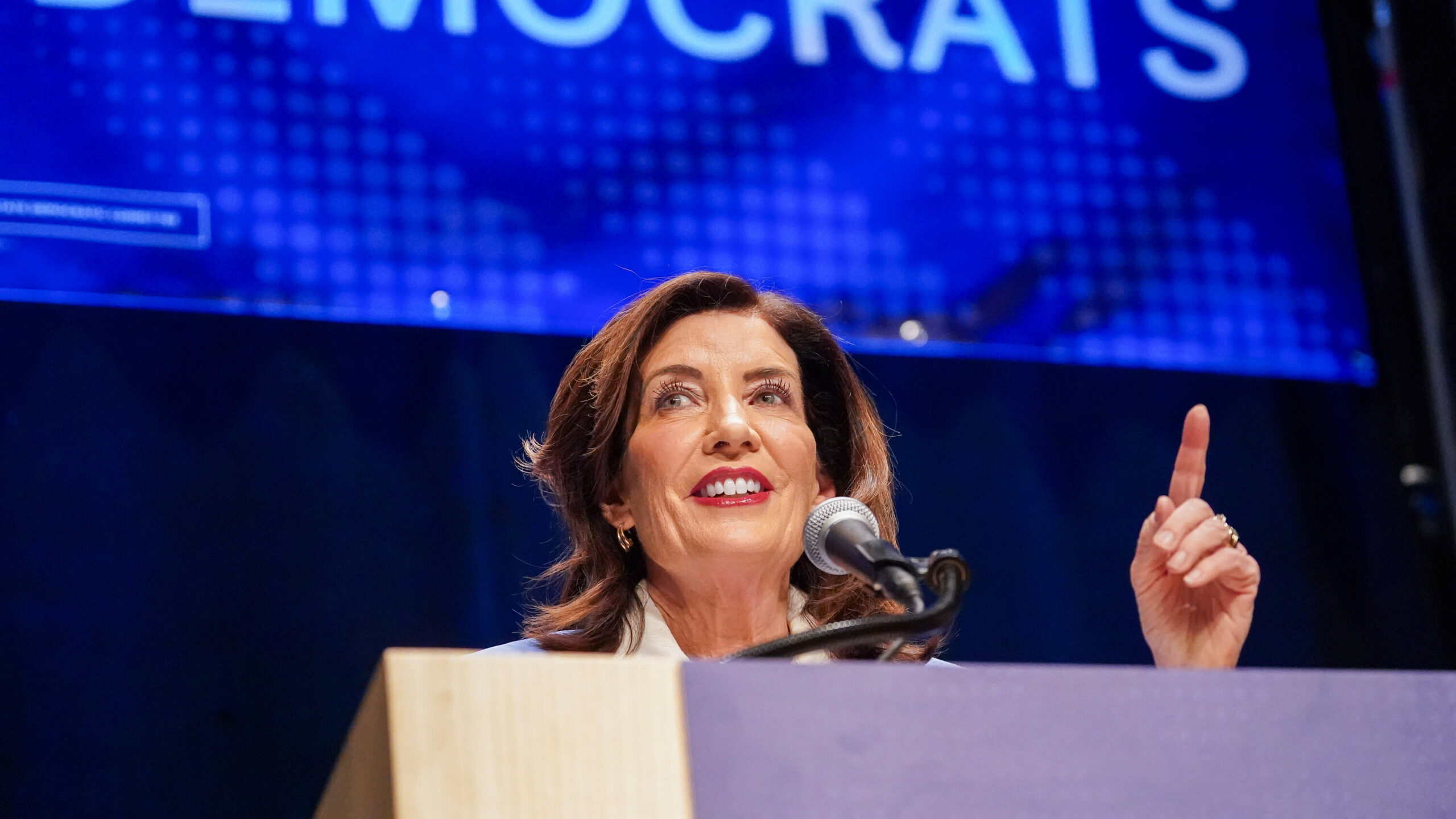 Hochul Secures Democrats’ Nomination, Criticizes Trump