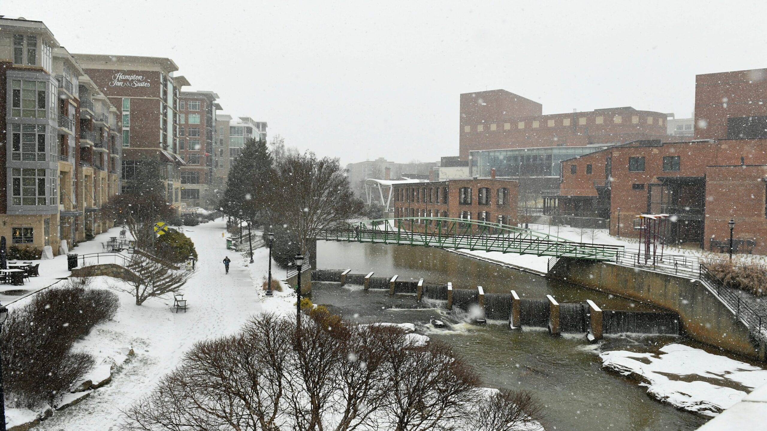 Severe Winter Storm Strikes the Carolinas, Bringing Significant Snowfall
