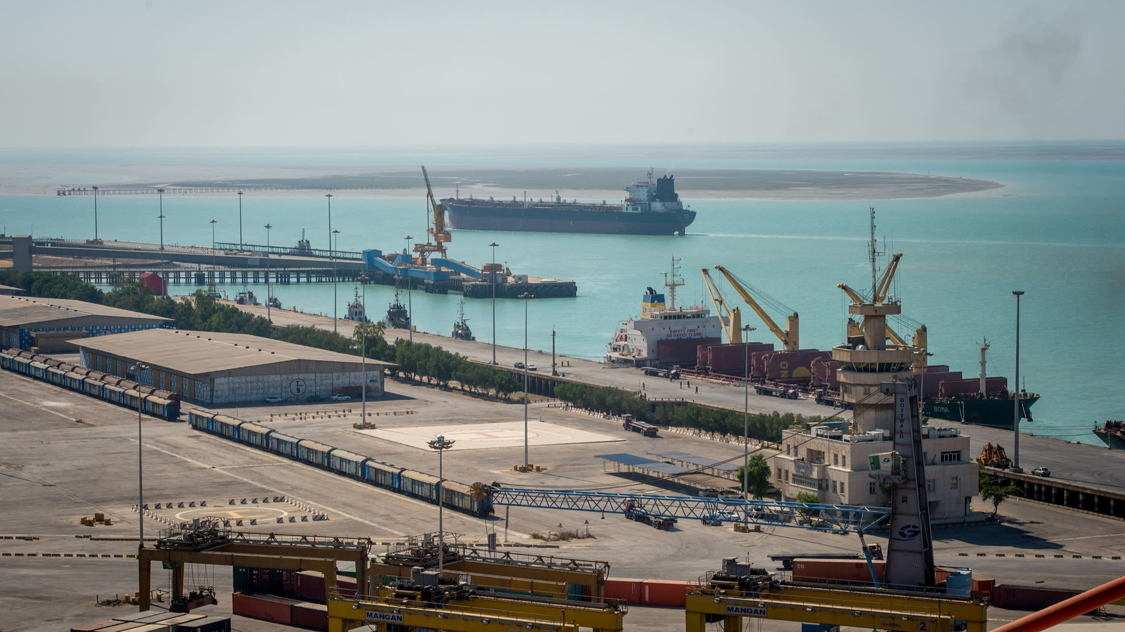 Iran Facilitates Grain Shipments Through Hormuz to Secure National Food Supply